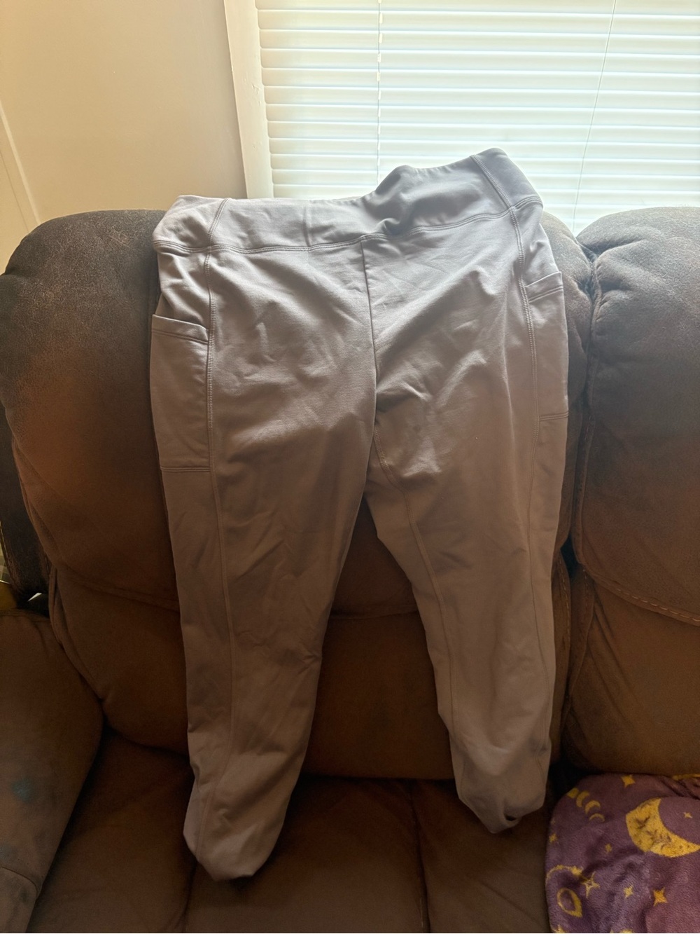 Womens VS PINK leggings in light purple